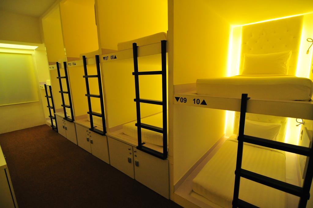 Capsule Hostel Old Batavia Jakarta Kamer foto
